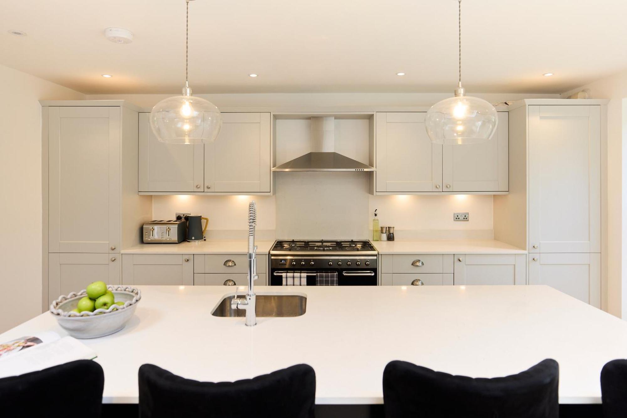 The Shepherd's Bush Wonder - Trendy 4bdr With Garden And Terrace *