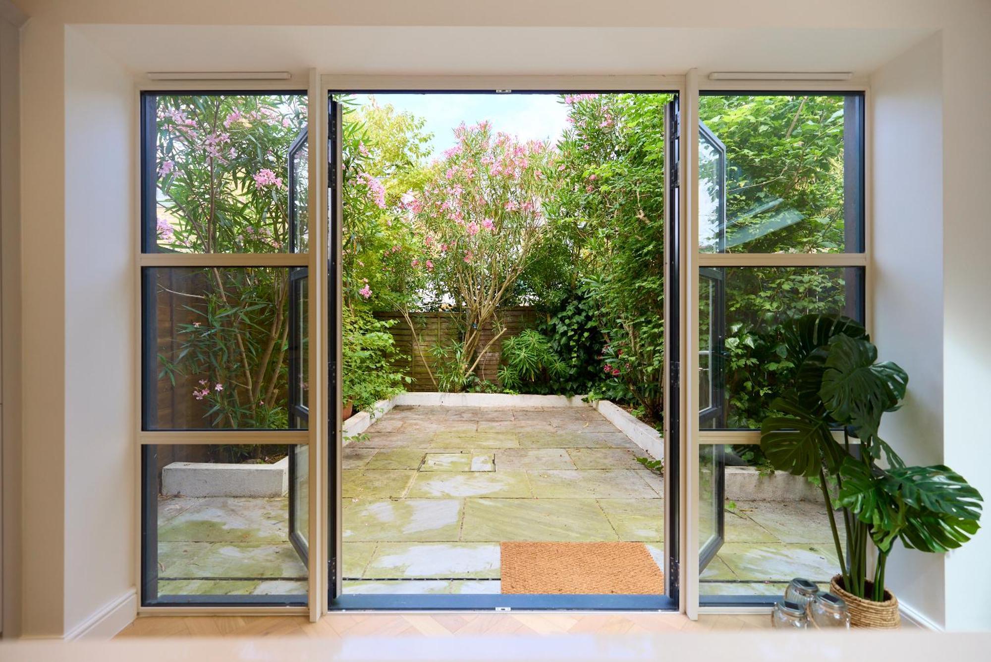 Appartamento The Shepherd's Bush Wonder - Trendy 4bdr With Garden And Terrace Londra