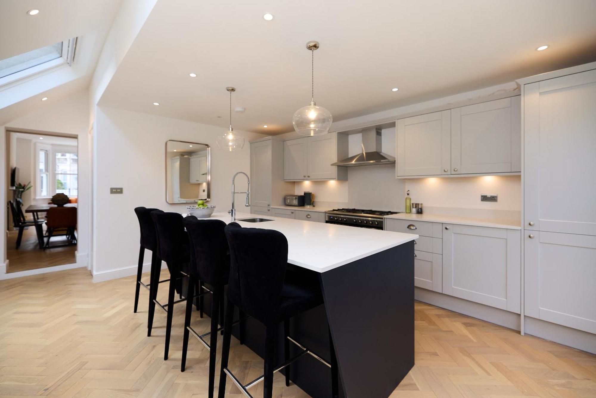 Appartamento The Shepherd's Bush Wonder - Trendy 4bdr With Garden And Terrace